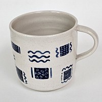 Mug 1 blue squares