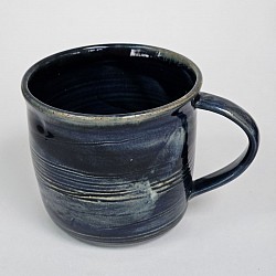 Dark Shino mug2