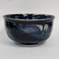 Dark shino bowl2