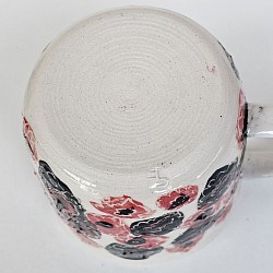 Rose slip mug bottom