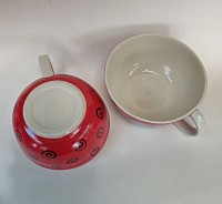 Red handled bowls